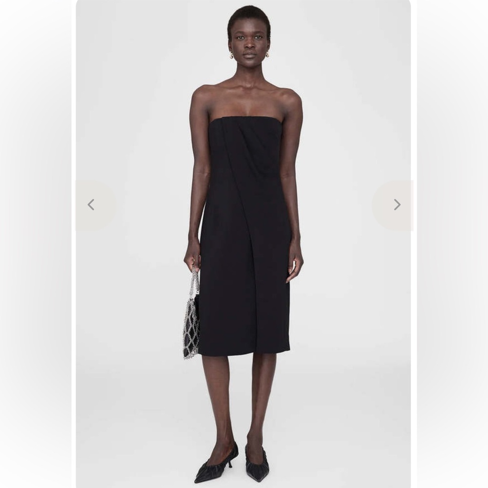 Strapless Black Dress — Elegant Minimalist Design